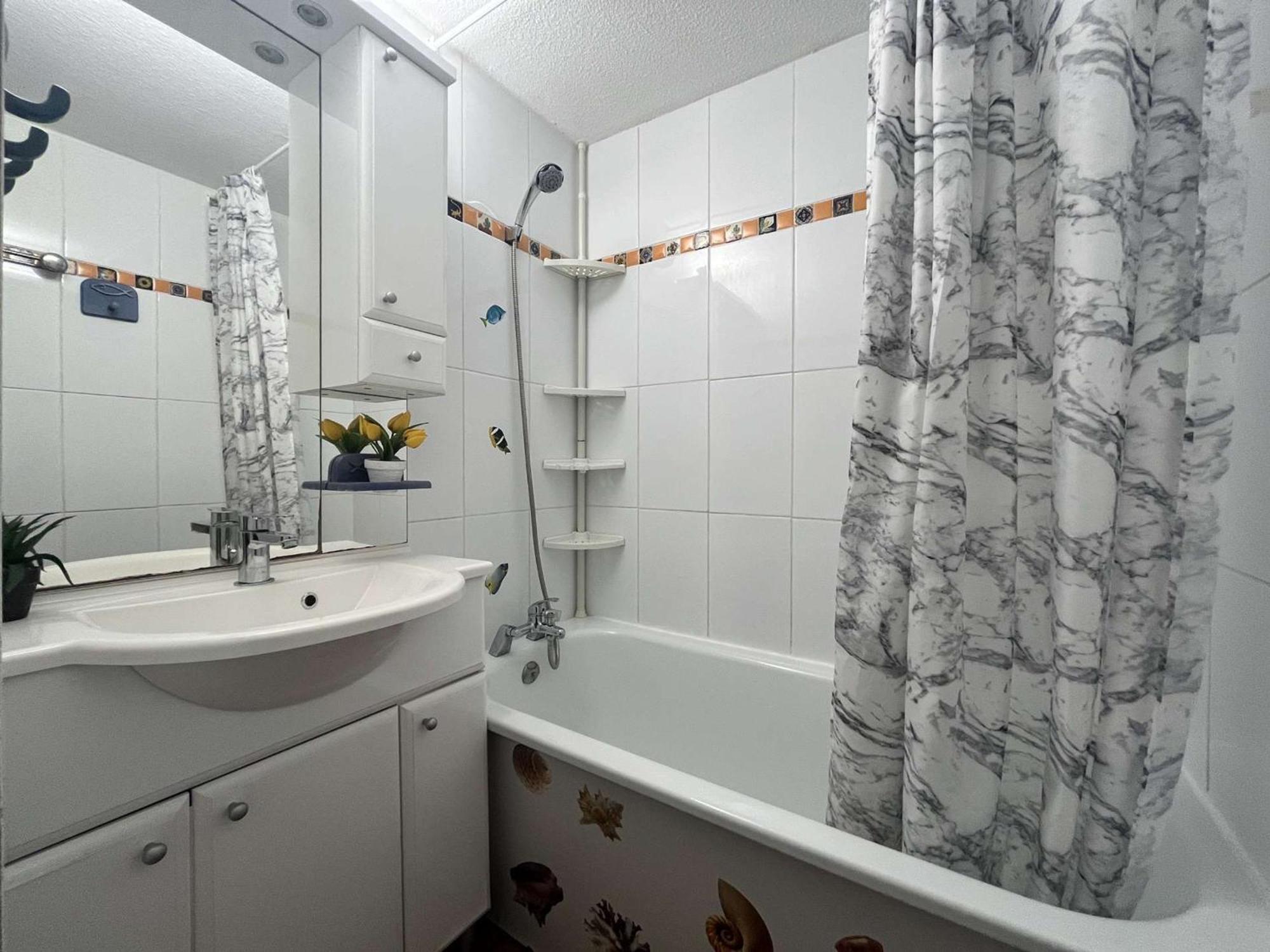 Maison 2 Pieces/Mezzanine, 6 Couchages, Terrasse Spacieuse, Piscine Et Parking Prive A Gruissan - Fr-1-229-332 المظهر الخارجي الصورة